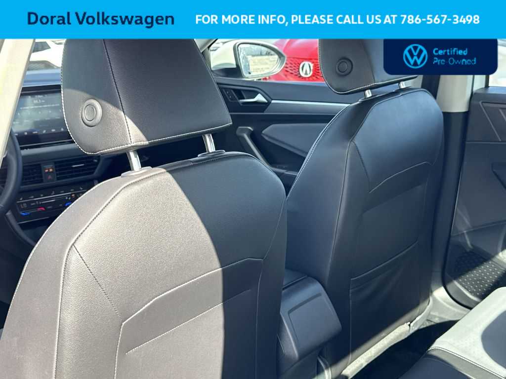Thumbnail: 2025 Volkswagen Jetta - 23