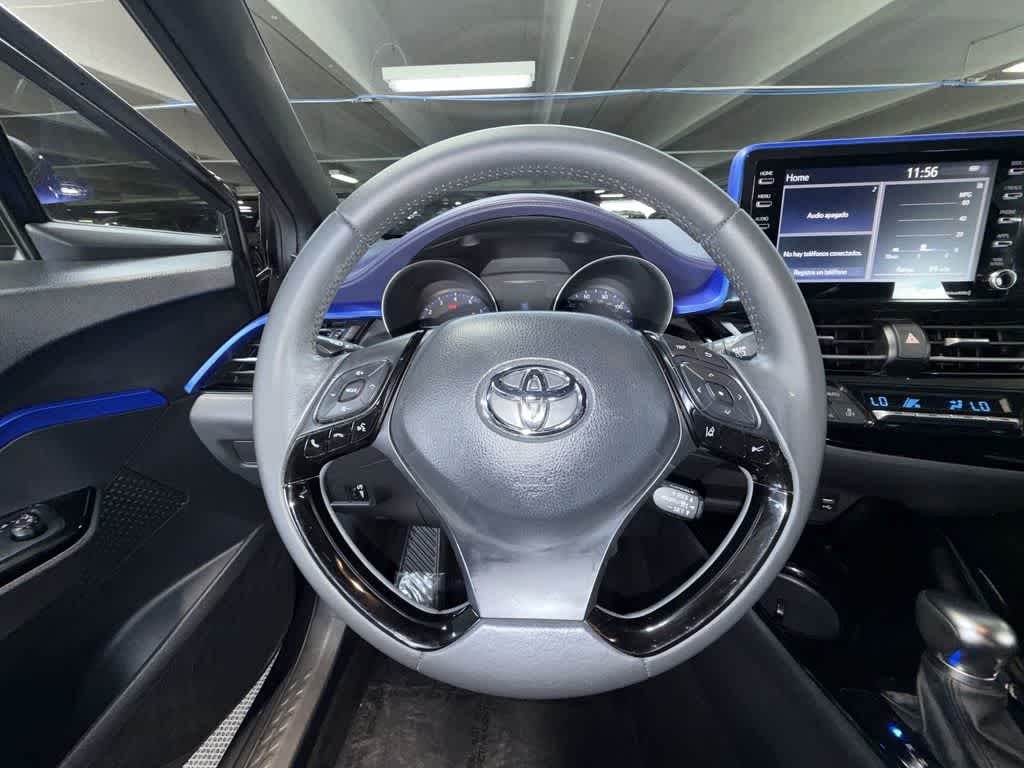 Thumbnail: 2022 Toyota C-HR - 15