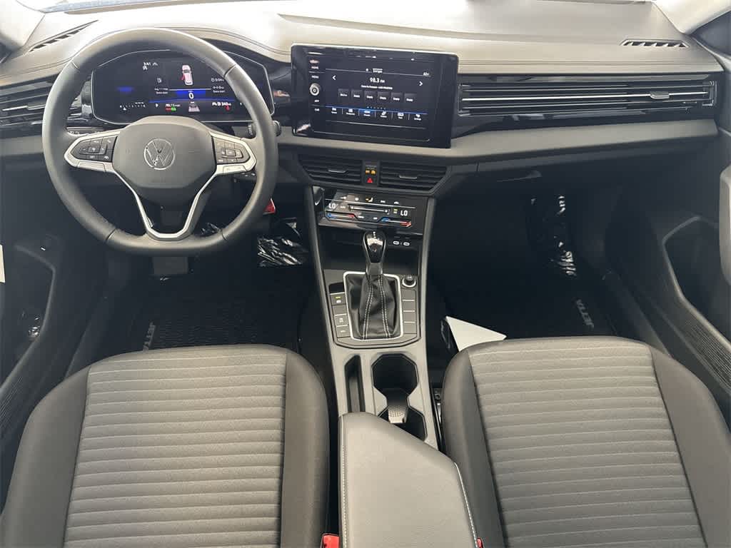 Thumbnail: 2026 Volkswagen Jetta - 24