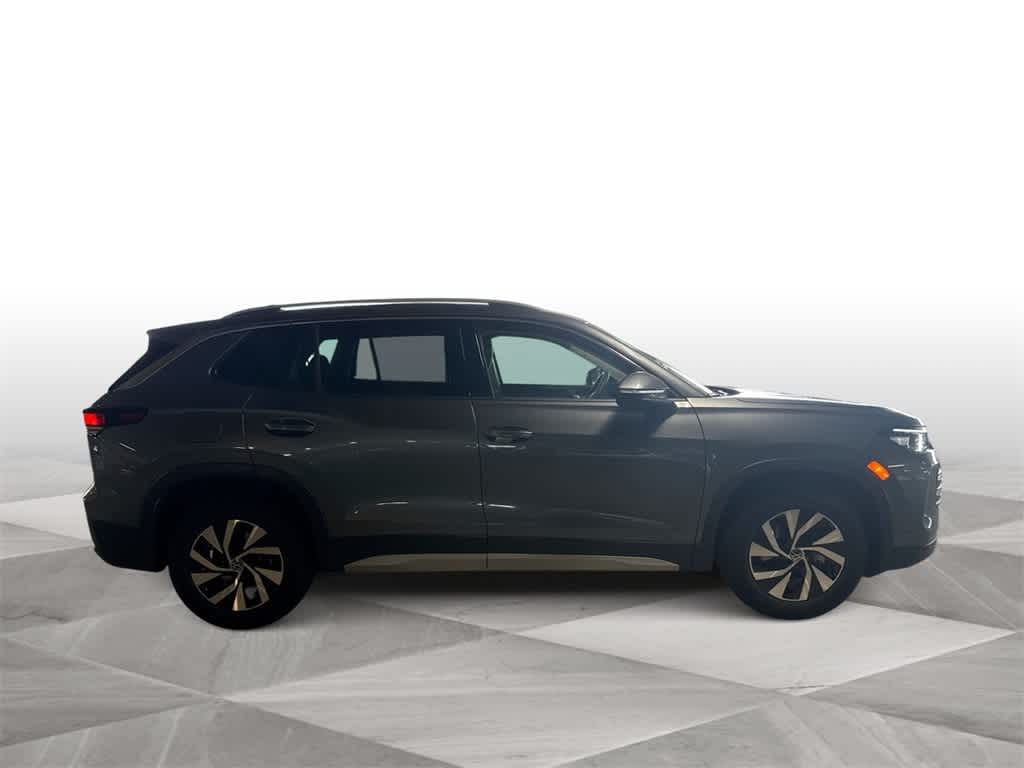 Thumbnail: 2025 Volkswagen Tiguan - 9