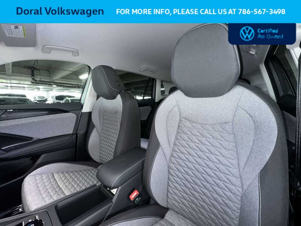 Thumbnail: 2025 Volkswagen Tiguan - 14