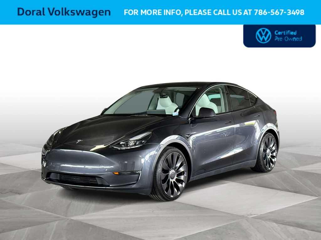 Thumbnail: 2025 Tesla Model Y - 4