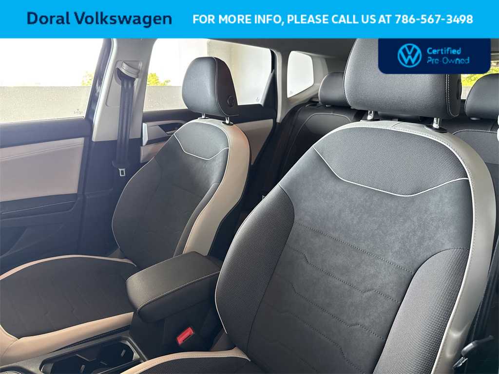 Thumbnail: 2025 Volkswagen Taos - 14