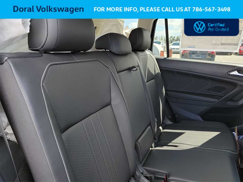 2023 Volkswagen Tiguan SE 29
