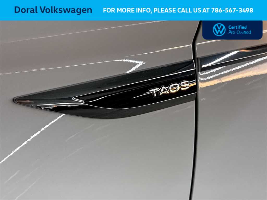 Thumbnail: 2023 Volkswagen Taos - 11