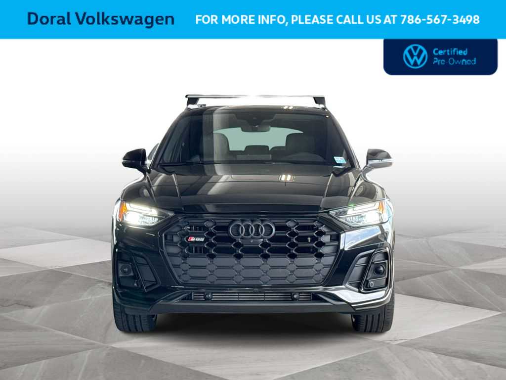 Thumbnail: 2023 Audi SQ5 - 3