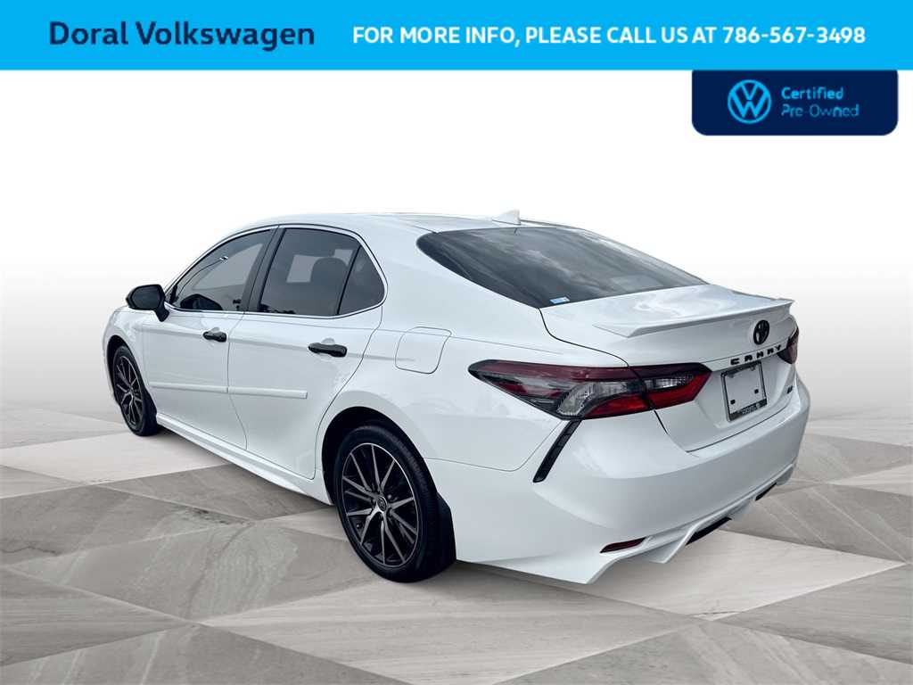 2023 Toyota Camry SE 6