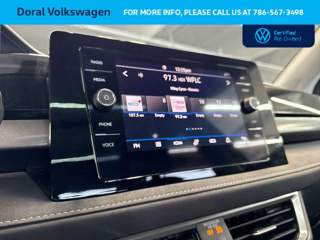 Thumbnail: 2025 Volkswagen Taos - 18