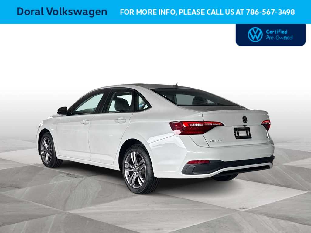 Thumbnail: 2023 Volkswagen Jetta - 6