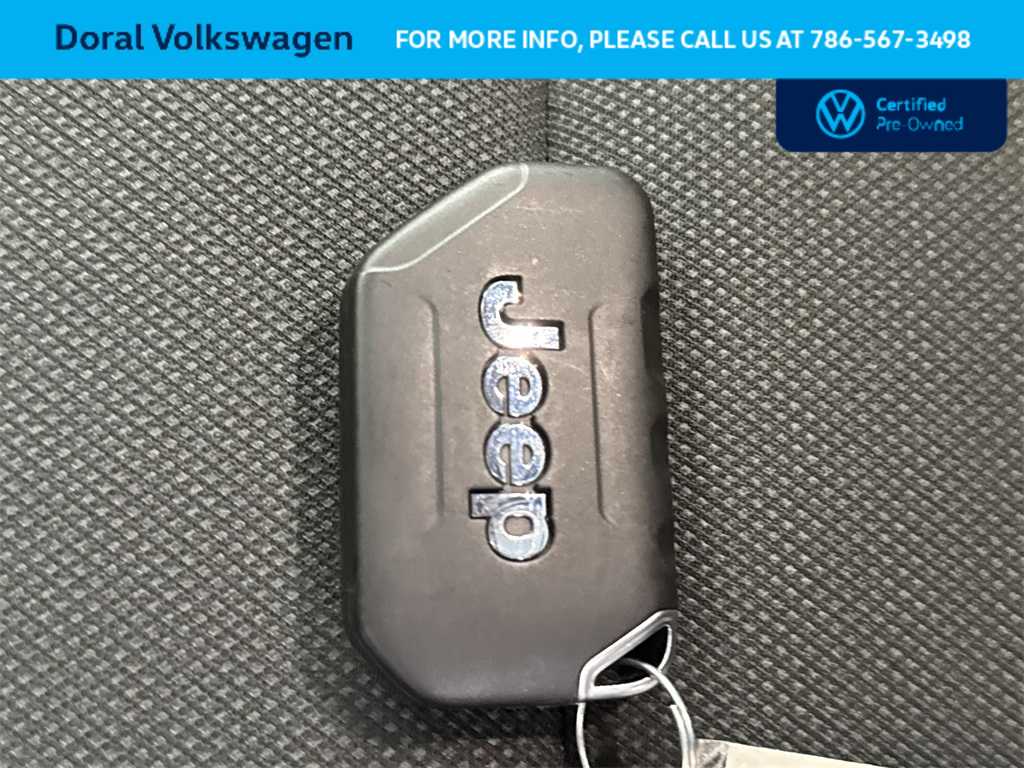 Thumbnail: 2022 Jeep Wrangler - 28