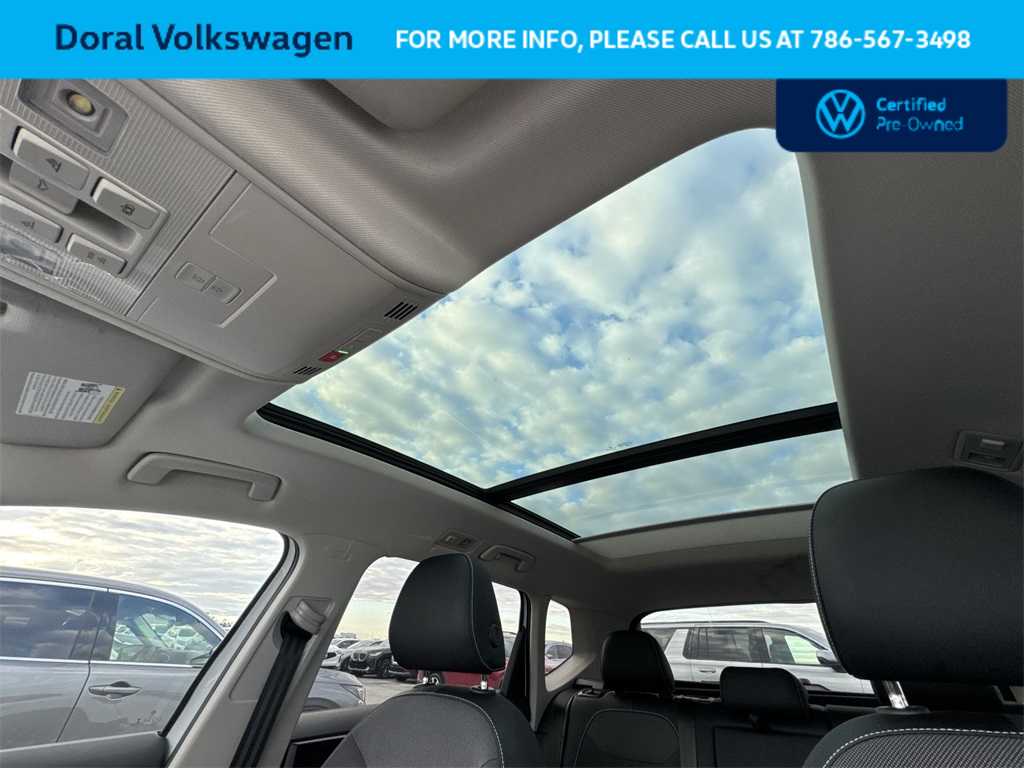 Thumbnail: 2022 Volkswagen Taos - 18