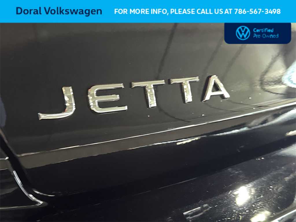 Thumbnail: 2024 Volkswagen Jetta - 11