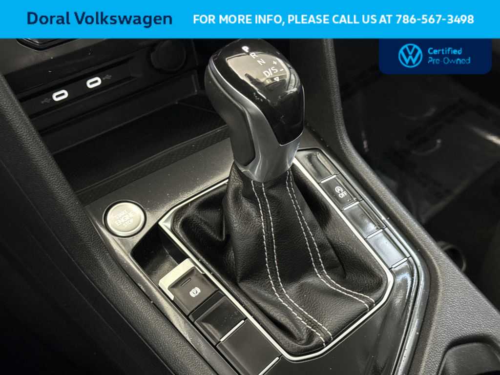 Thumbnail: 2022 Volkswagen Tiguan - 21