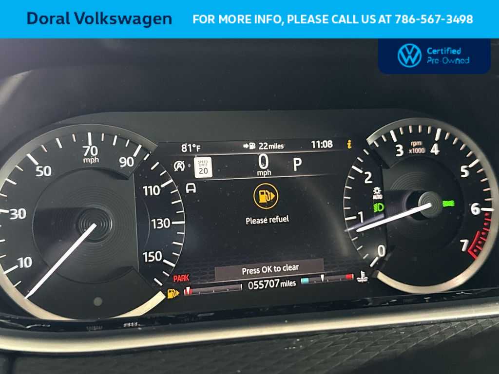 Thumbnail: 2020 Land Rover Range Rover Evoque - 16