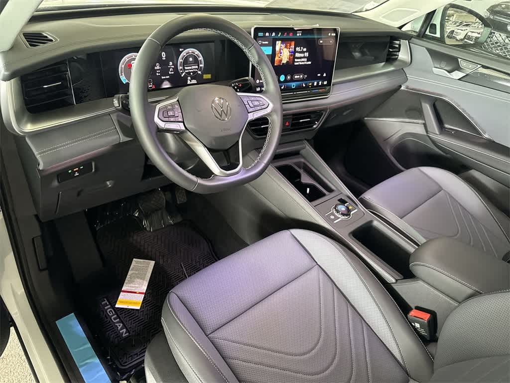 Thumbnail: 2026 Volkswagen Tiguan - 13