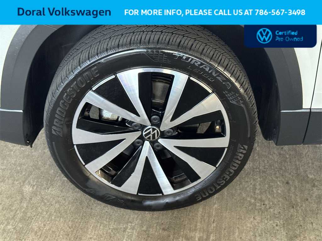 Thumbnail: 2022 Volkswagen Taos - 11