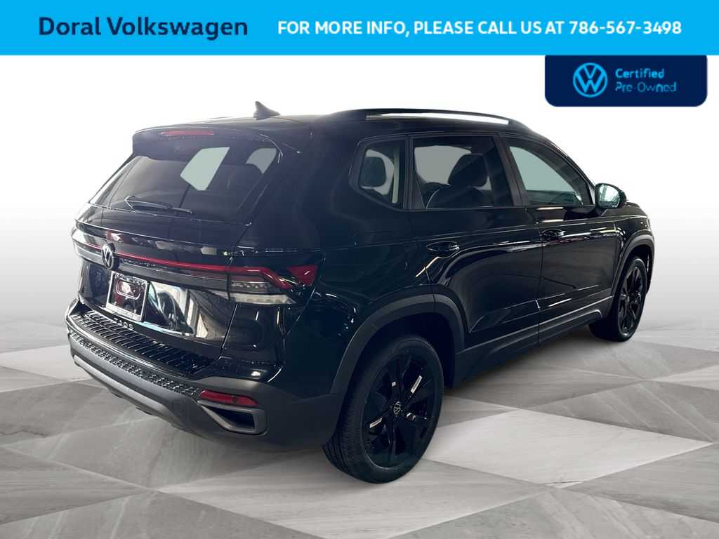 Thumbnail: 2025 Volkswagen Taos - 8