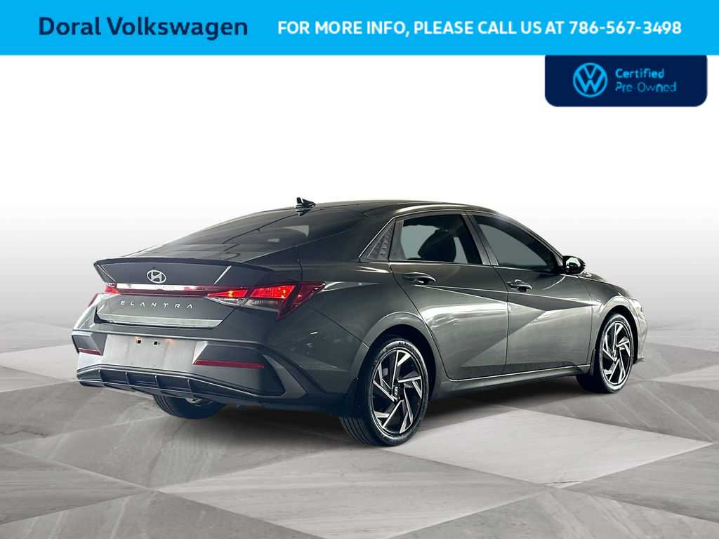 Thumbnail: 2025 Hyundai Elantra - 8