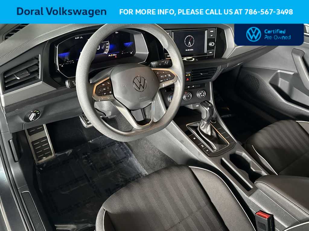 Thumbnail: 2023 Volkswagen Jetta - 13