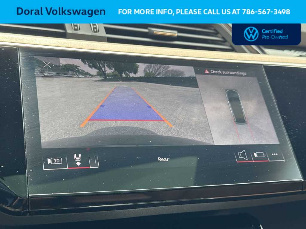 Thumbnail: 2024 Audi Q8 e-tron - 19