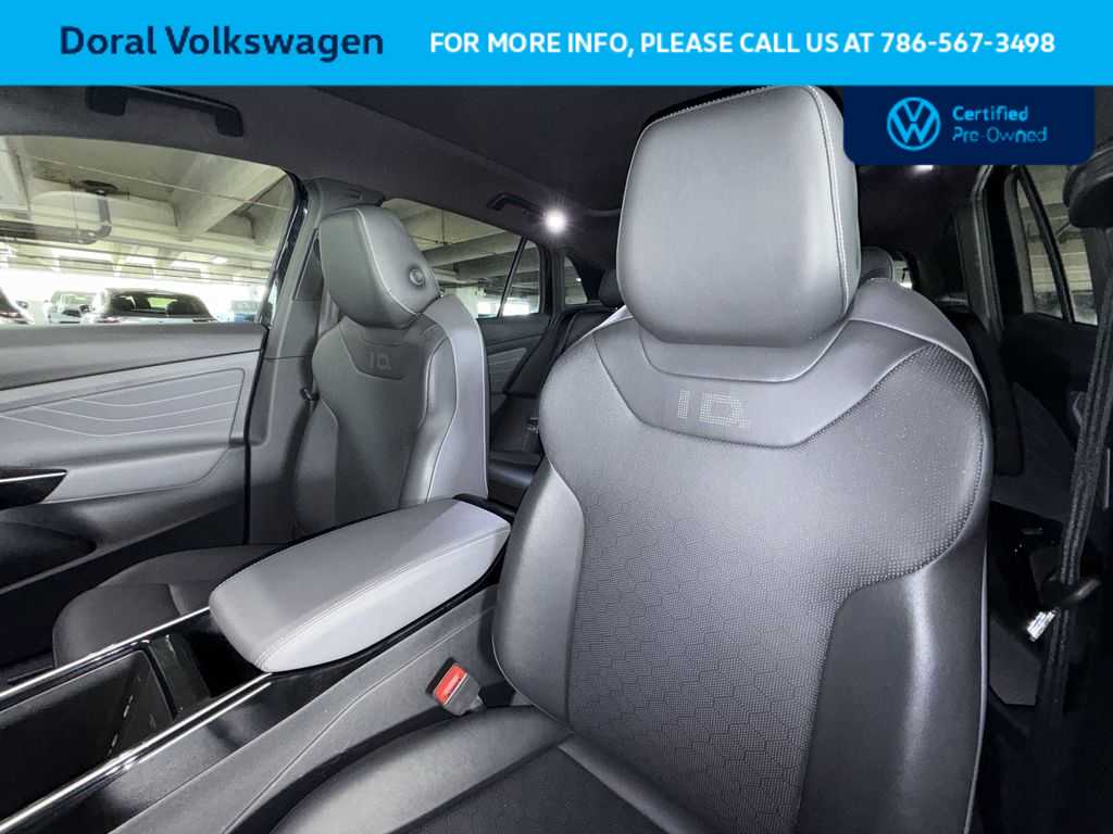 Thumbnail: 2023 Volkswagen ID.4 - 14