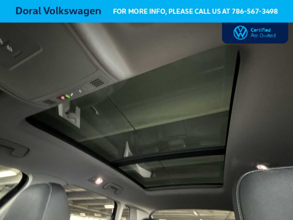 Thumbnail: 2025 Volkswagen Taos - 17