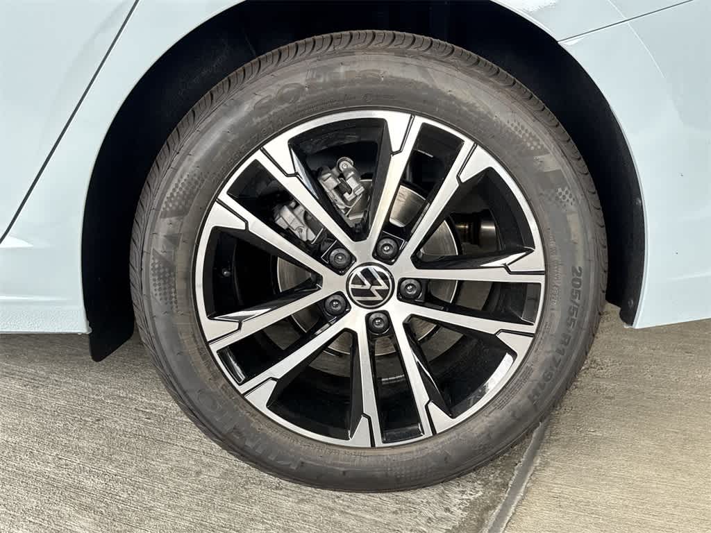 Thumbnail: 2026 Volkswagen Jetta - 11