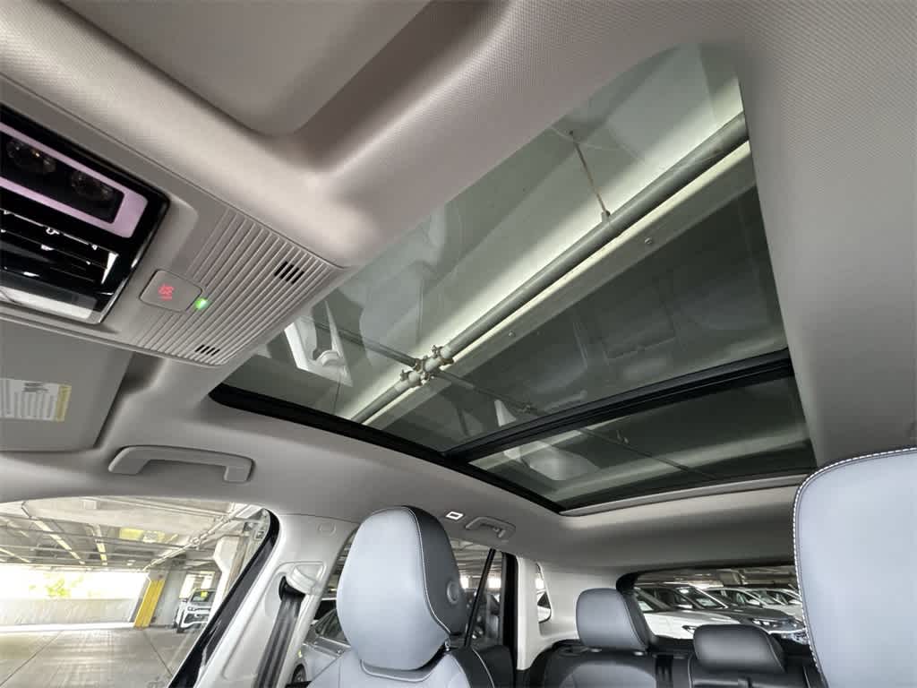 Thumbnail: 2026 Volkswagen Tiguan - 17