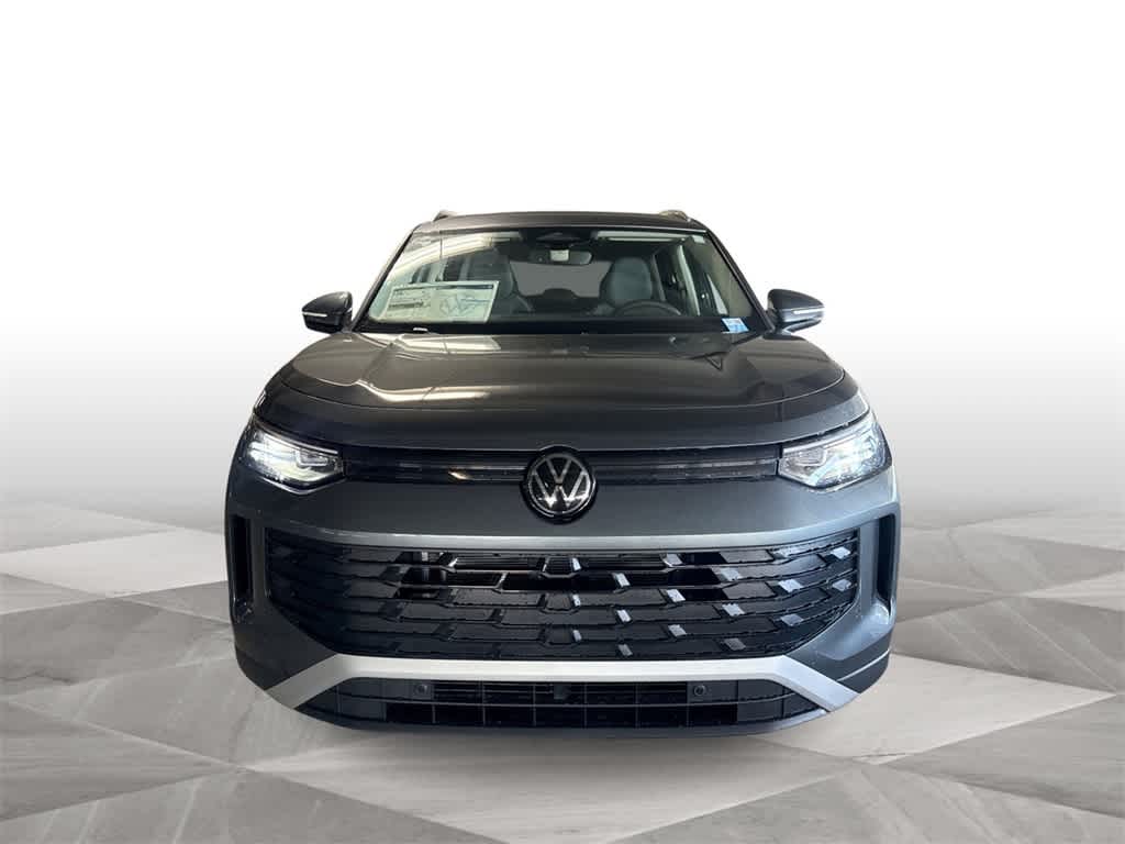 Thumbnail: 2025 Volkswagen Tiguan - 3