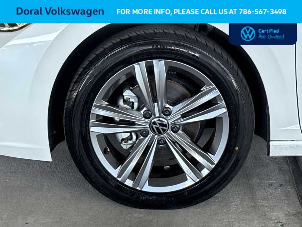 Thumbnail: 2024 Volkswagen Jetta - 11