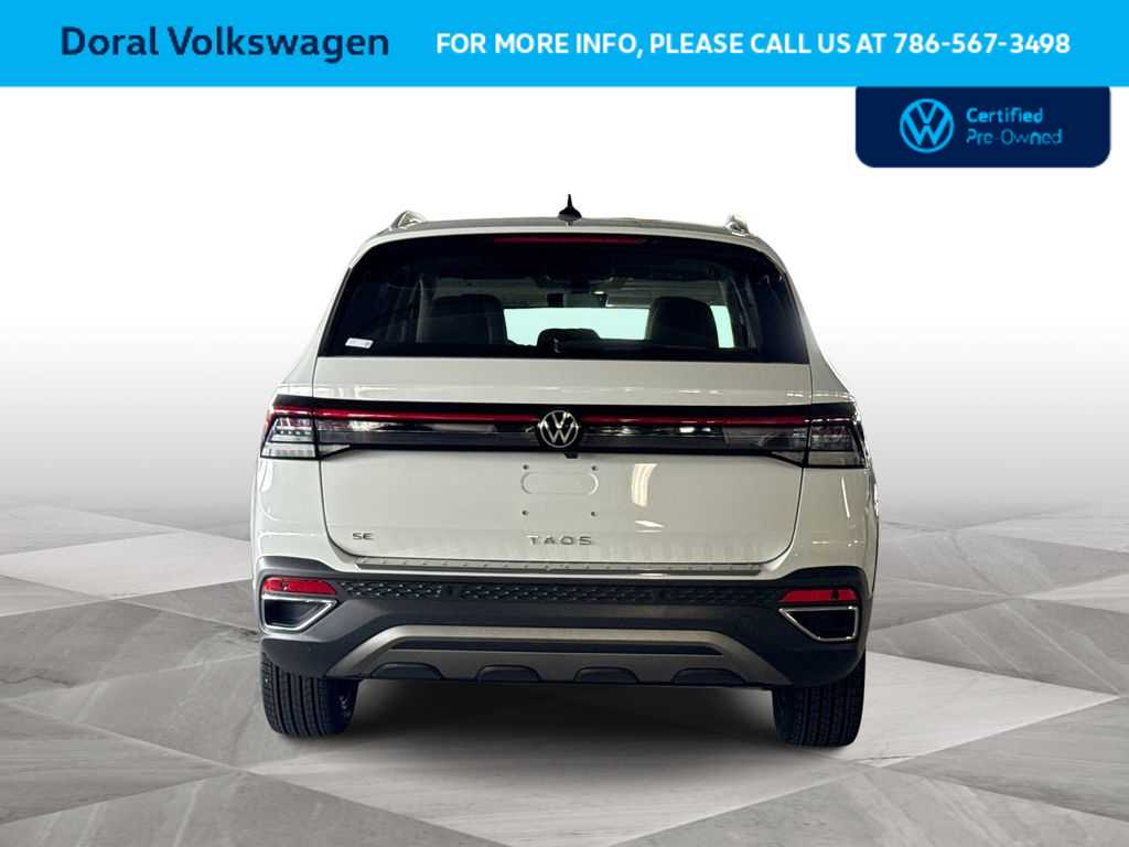 Thumbnail: 2025 Volkswagen Taos - 7