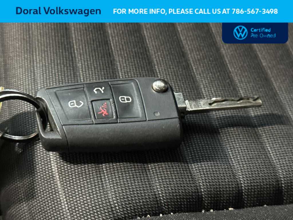 Thumbnail: 2024 Volkswagen Jetta - 28