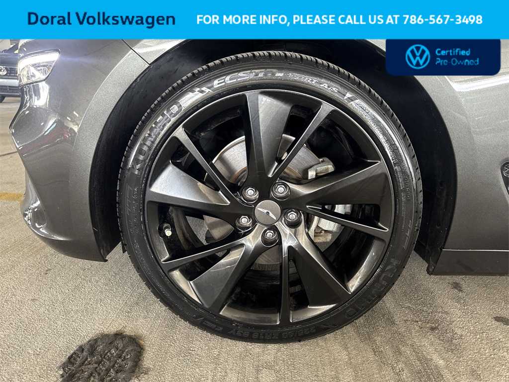 Thumbnail: 2023 Genesis G70 - 10