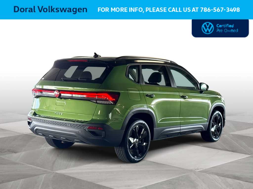 Thumbnail: 2025 Volkswagen Taos - 8