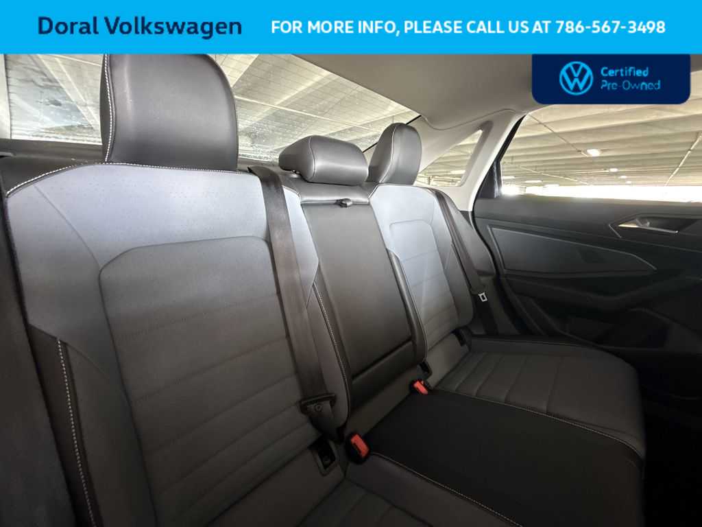 Thumbnail: 2025 Volkswagen Jetta - 26