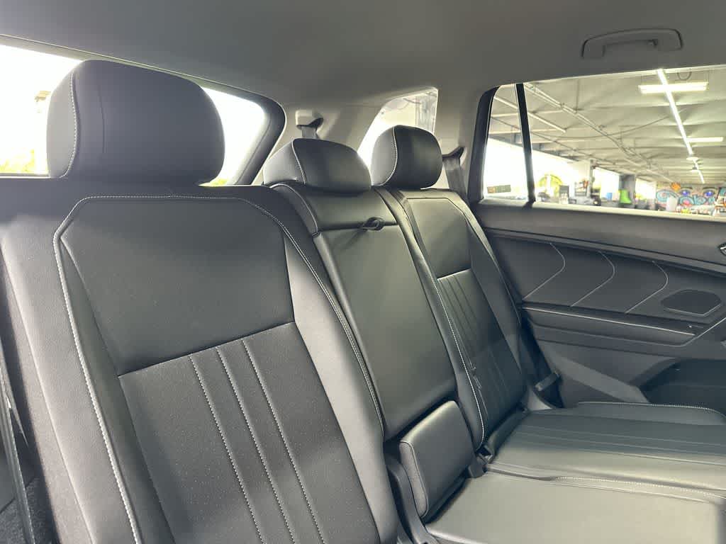 Thumbnail: 2023 Volkswagen Tiguan - 26