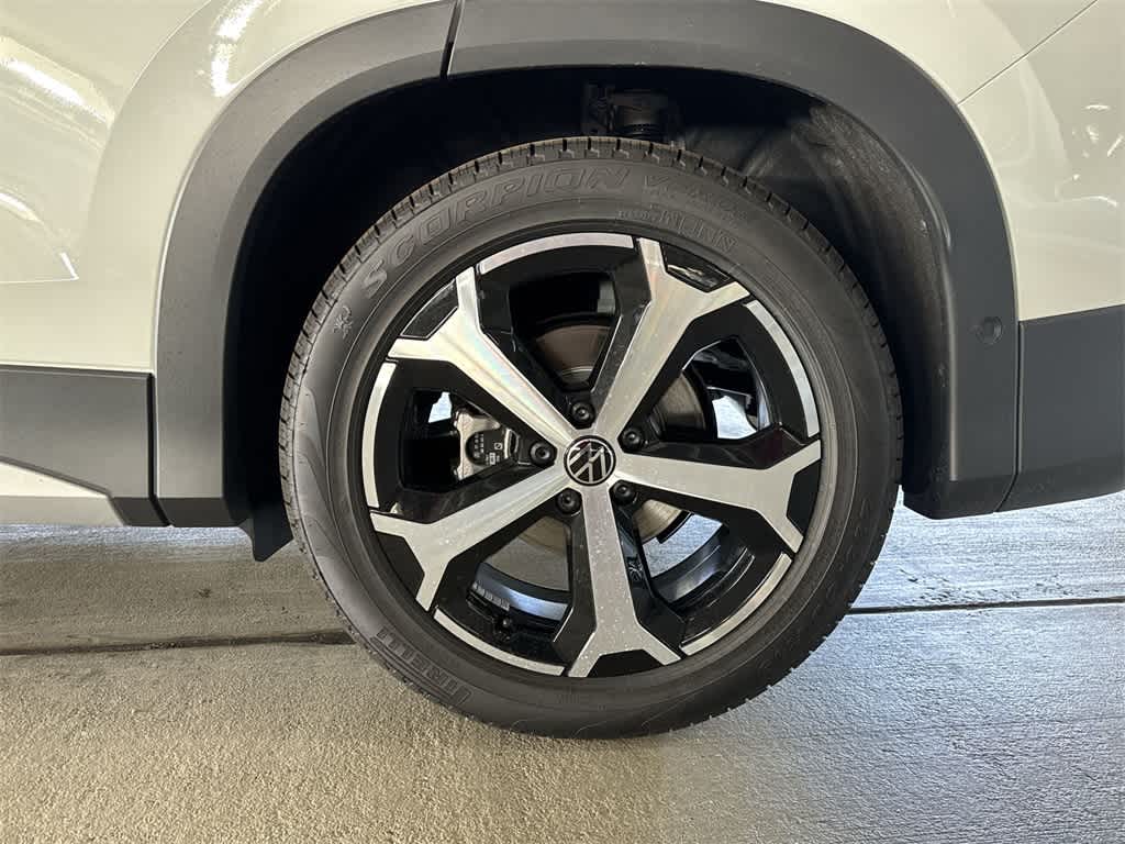 Thumbnail: 2026 Volkswagen Tiguan - 10