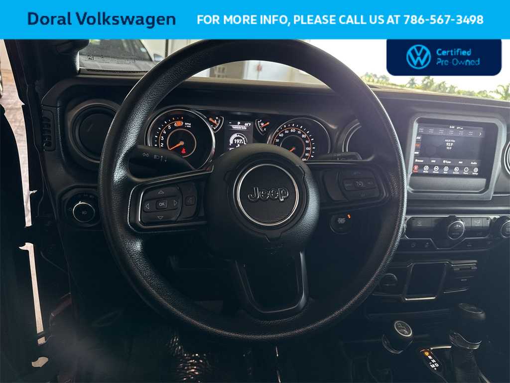 Thumbnail: 2022 Jeep Wrangler - 15