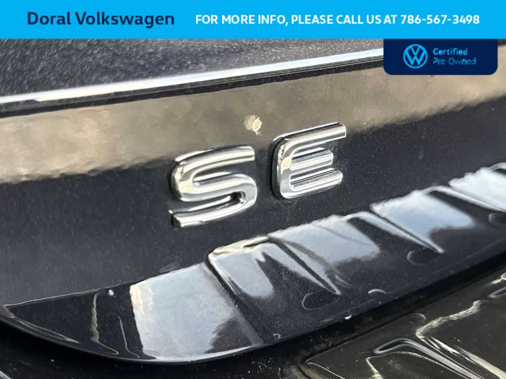 Thumbnail: 2025 Volkswagen Taos - 10