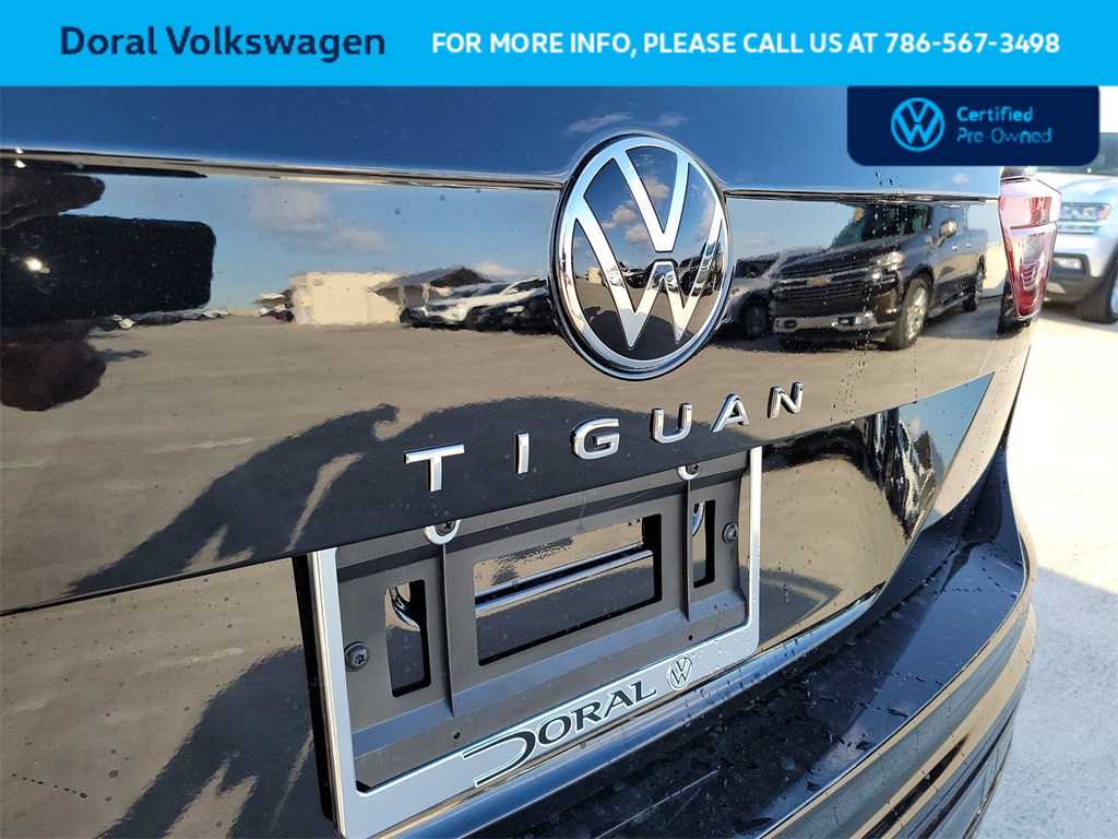 Thumbnail: 2023 Volkswagen Tiguan - 14