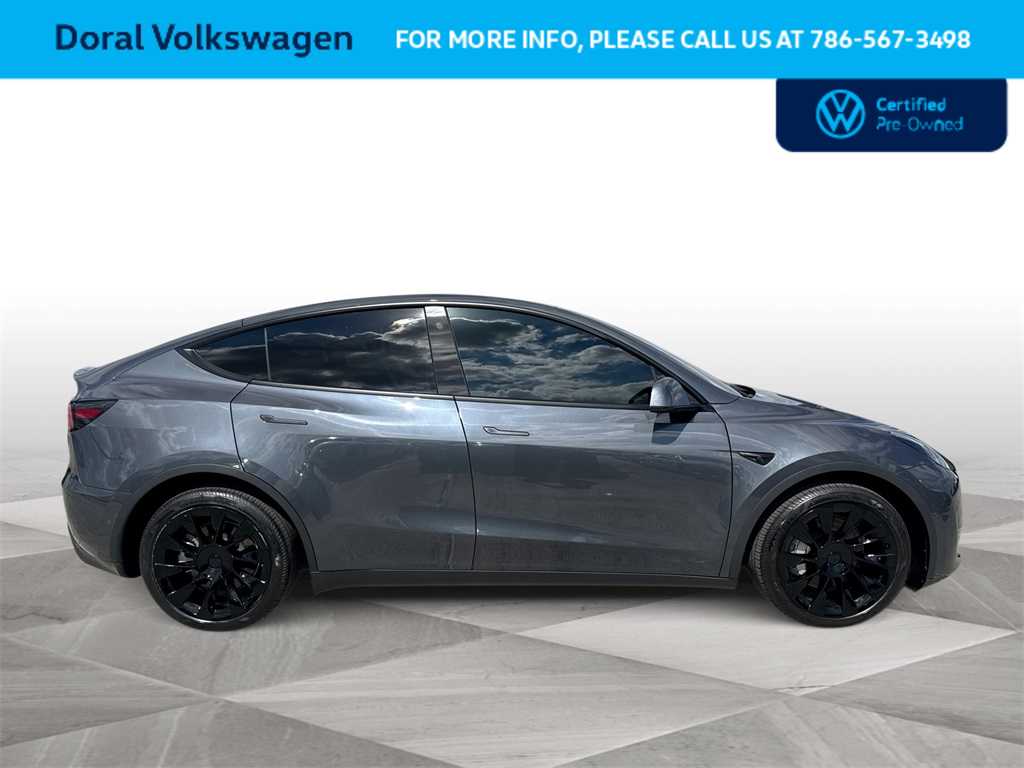 Thumbnail: 2022 Tesla Model Y - 9