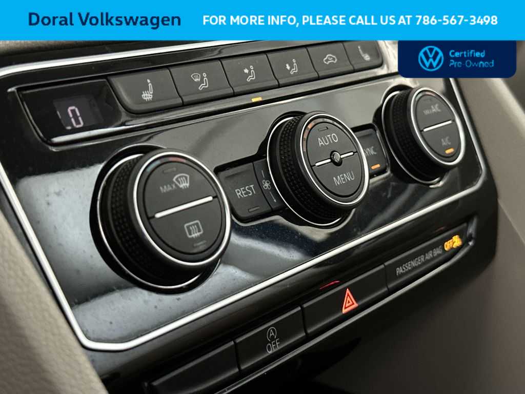 Thumbnail: 2023 Volkswagen Atlas - 20