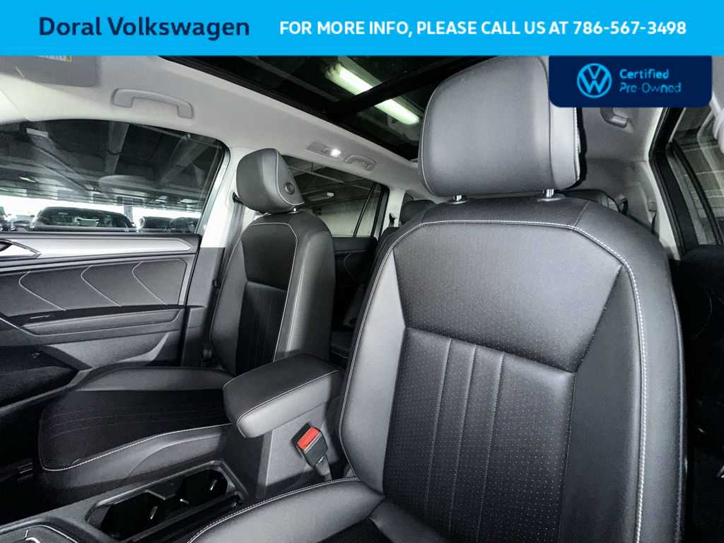 Thumbnail: 2023 Volkswagen Tiguan - 14