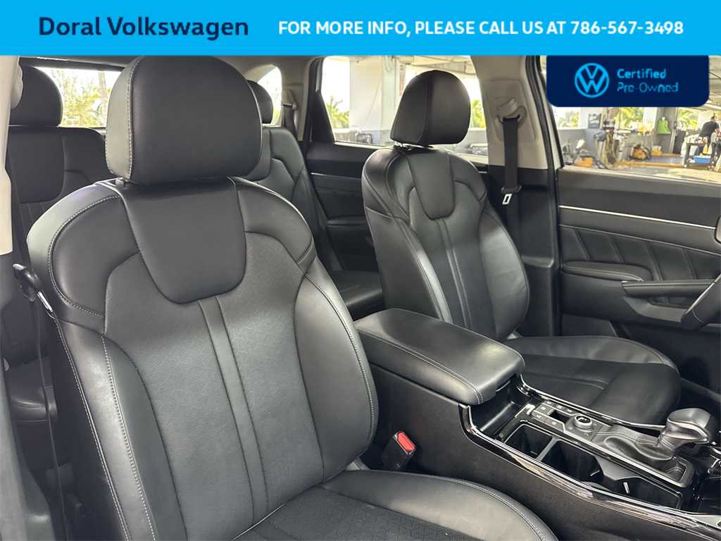 Thumbnail: 2023 Kia Sorento - 27