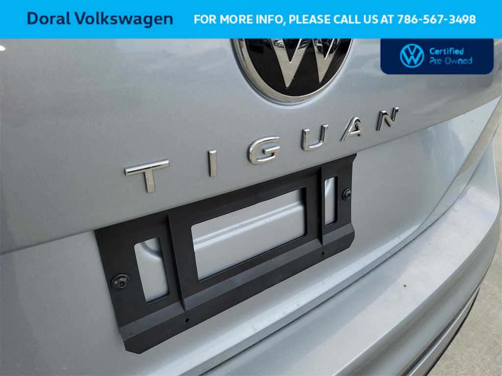 Thumbnail: 2023 Volkswagen Tiguan - 14