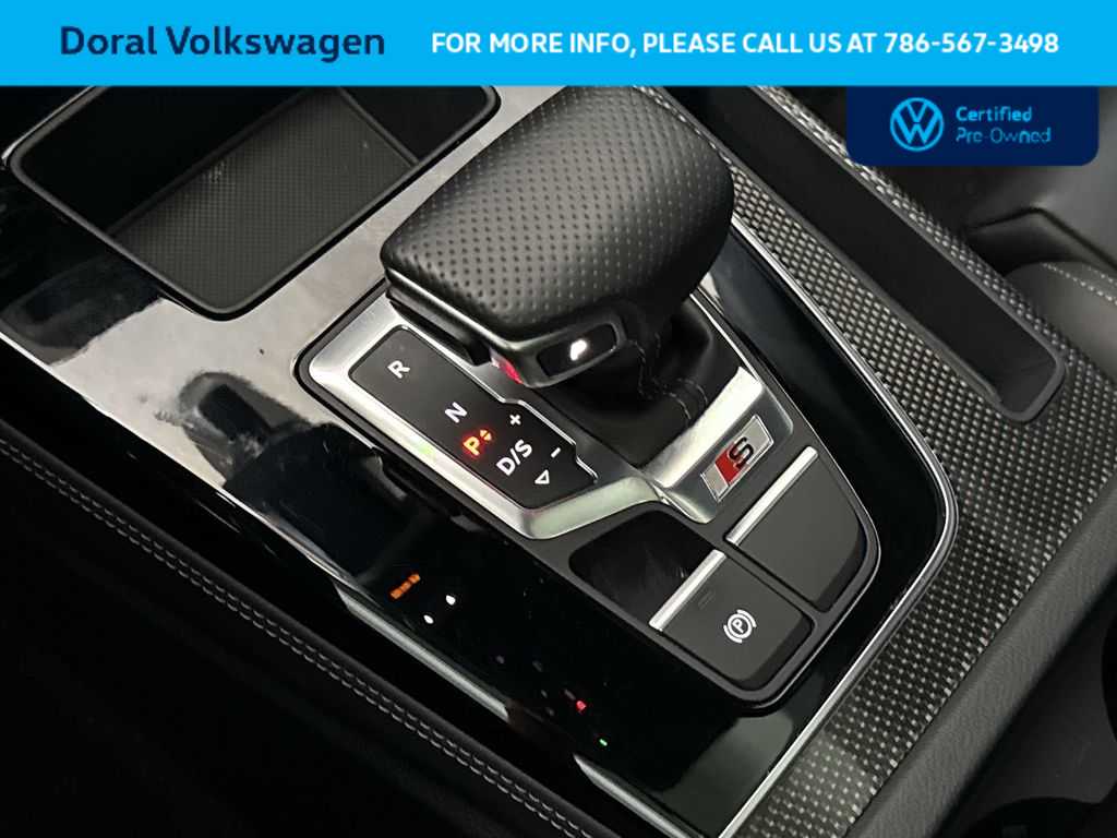 Thumbnail: 2023 Audi SQ5 - 21