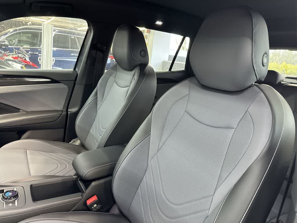 Thumbnail: 2026 Volkswagen Tiguan - 14