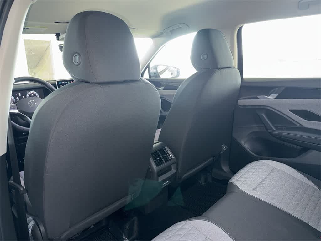 Thumbnail: 2026 Volkswagen Tiguan - 23