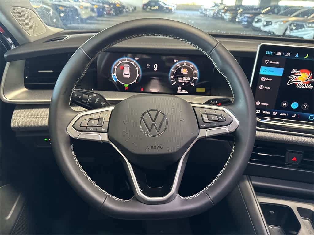 Thumbnail: 2025 Volkswagen Tiguan - 15