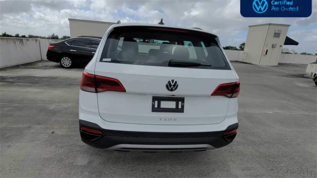 Thumbnail: 2023 Volkswagen Taos - 8